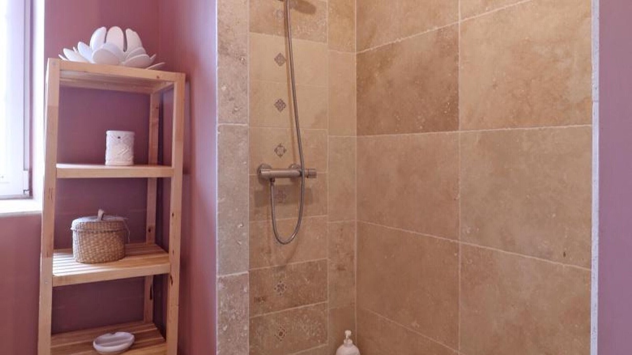 Photo of Bathroom in Mace