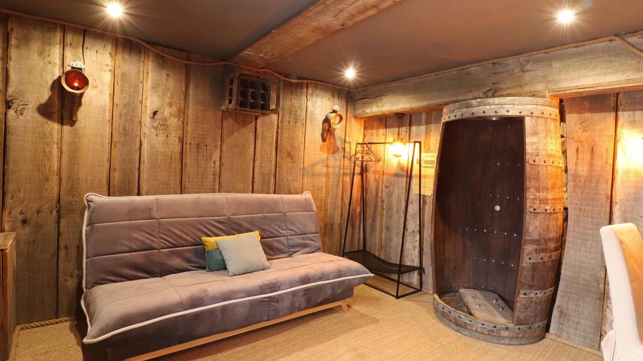 Photo of Others in Mace