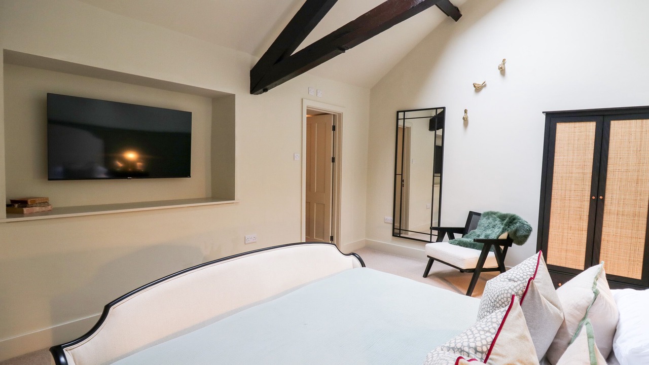 Photo of Others in Bow Street