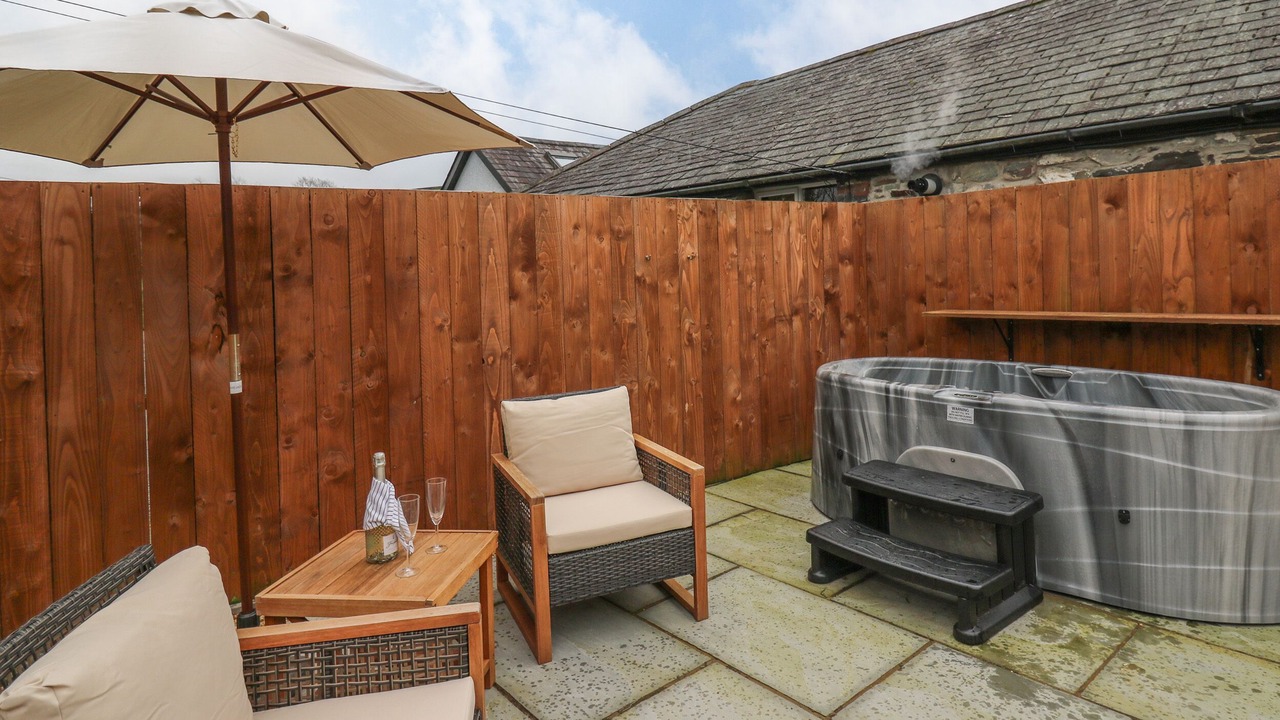 Photo of Others in Bow Street