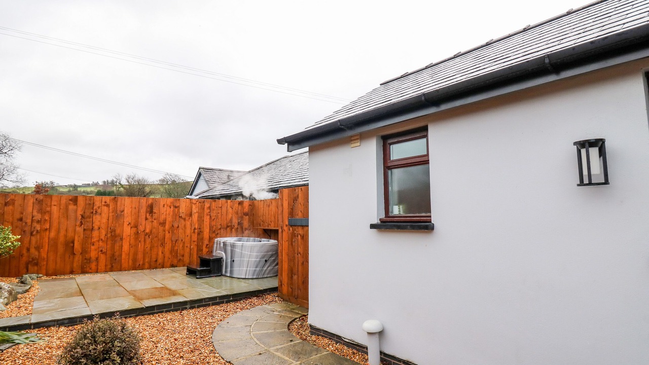 Photo of Patio Balcony in Bow Street