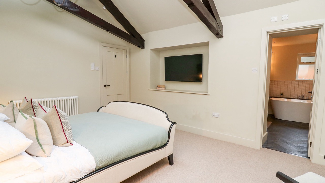 Photo of Others in Bow Street