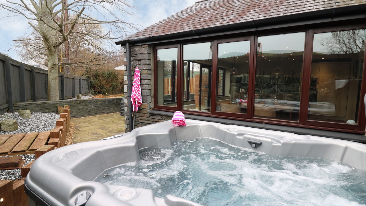 Photo of Others in Bow Street