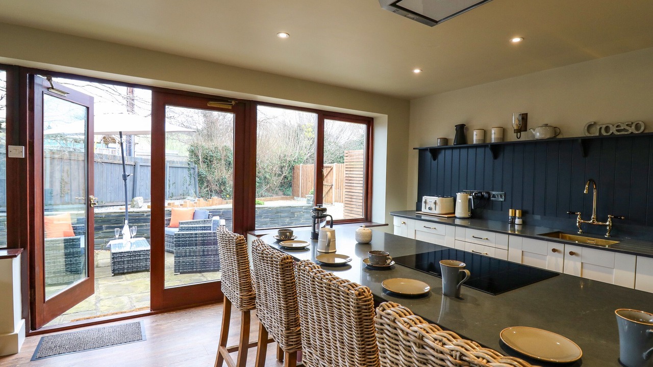 Photo of Others in Bow Street