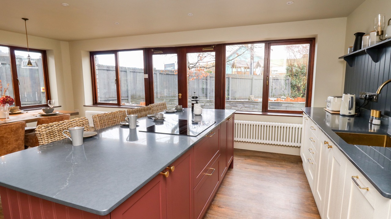 Photo of Others in Bow Street