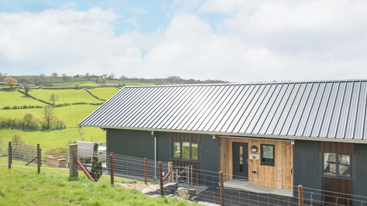 Photo of Others in Kingswood