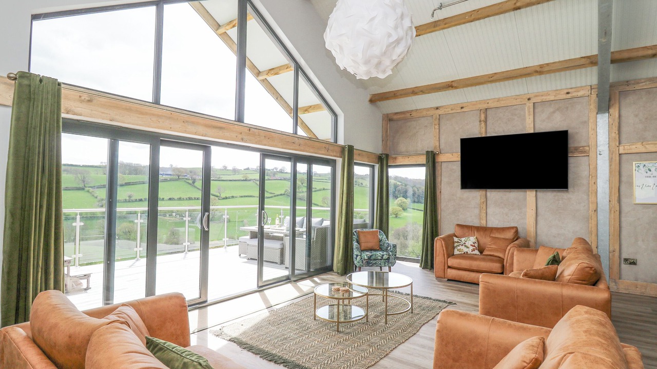 Photo of Others in Kingswood