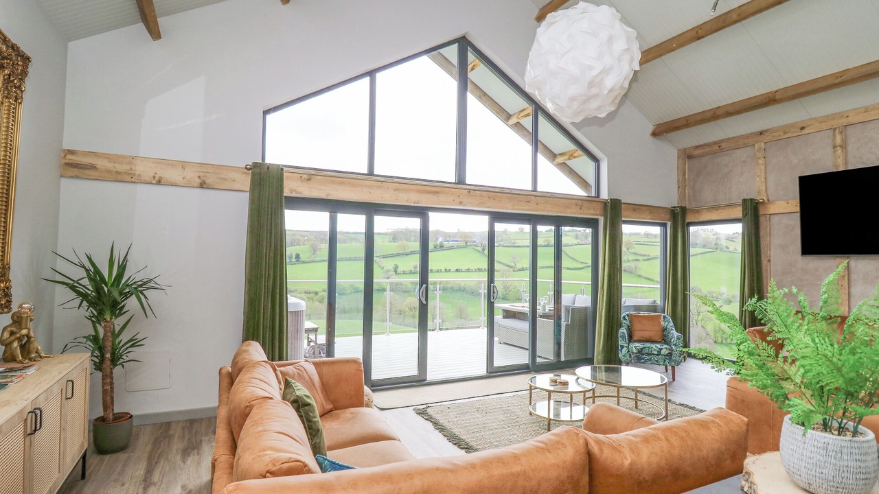 Photo of Others in Kingswood