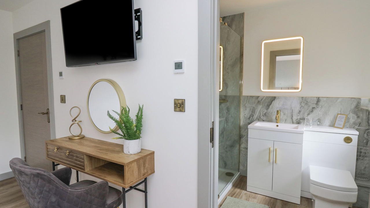 Photo of Bathroom in Kingswood