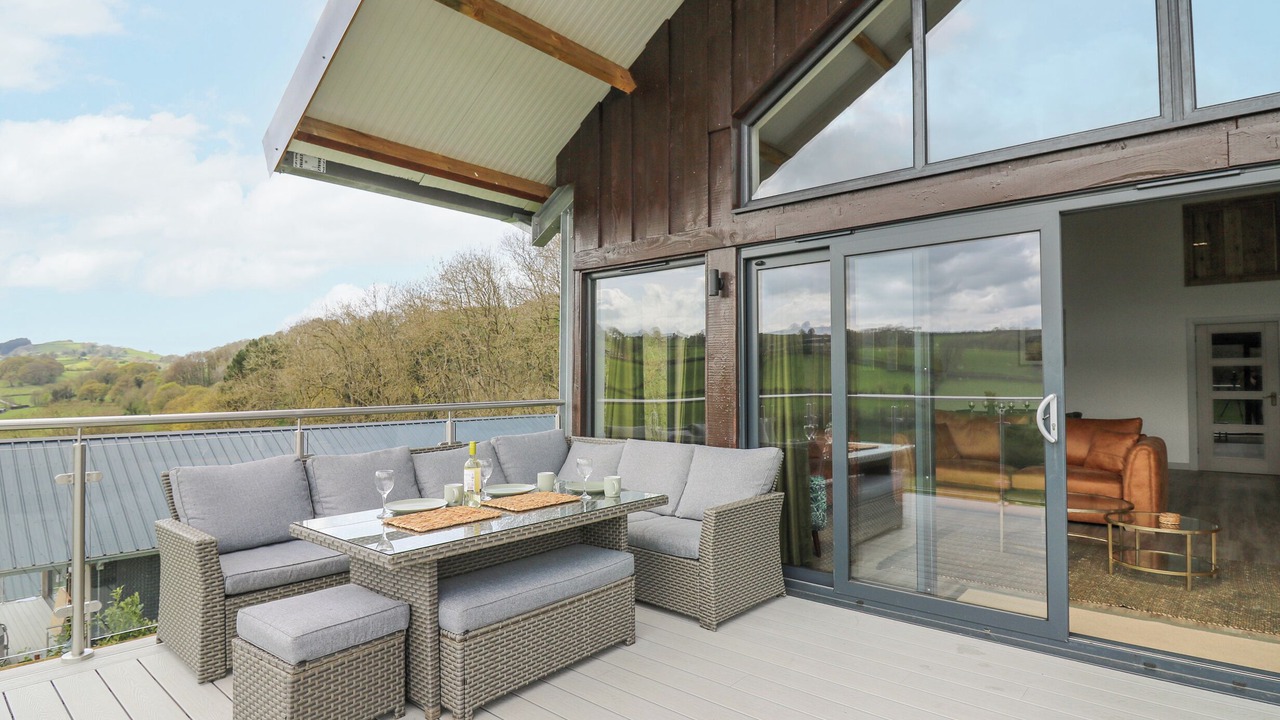 Photo of Others in Kingswood