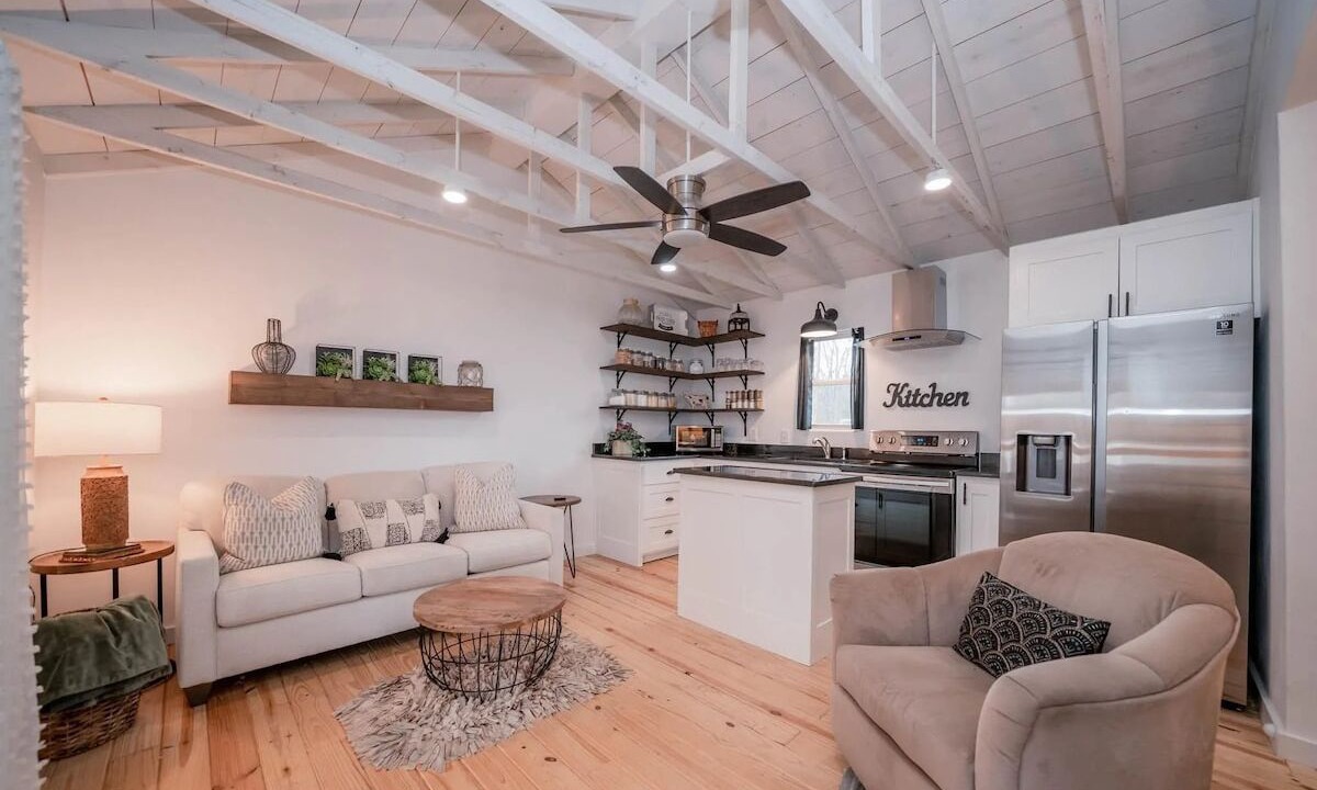 Photo of Livingroom in Longview