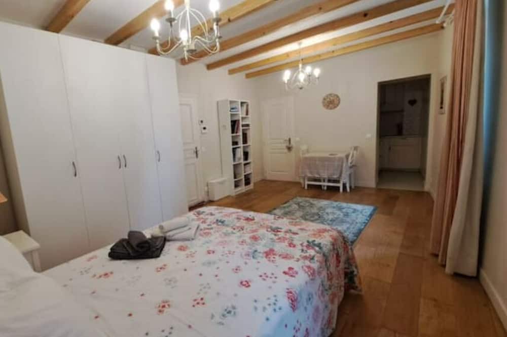 Photo of Bedroom in La Ferte-sous-Jouarre