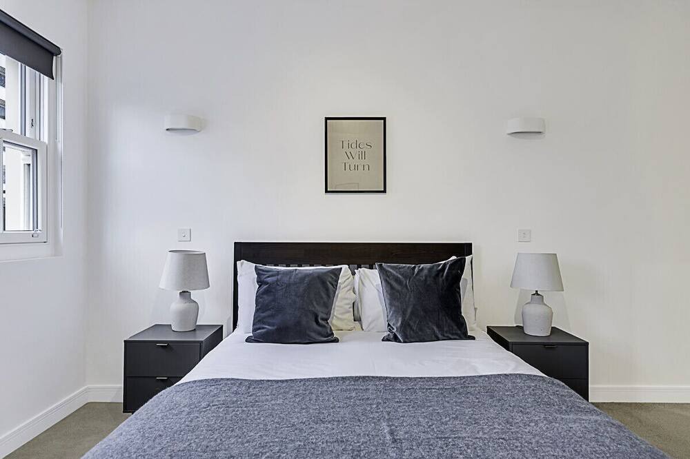 Photo of Bedroom in Turnham Green