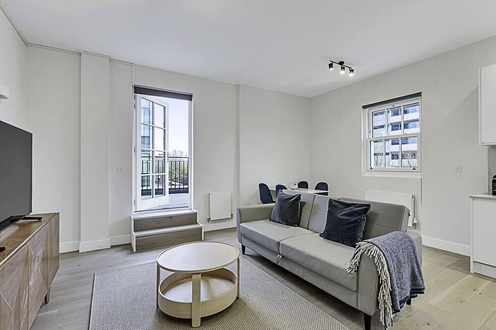 Photo of Livingroom in Turnham Green