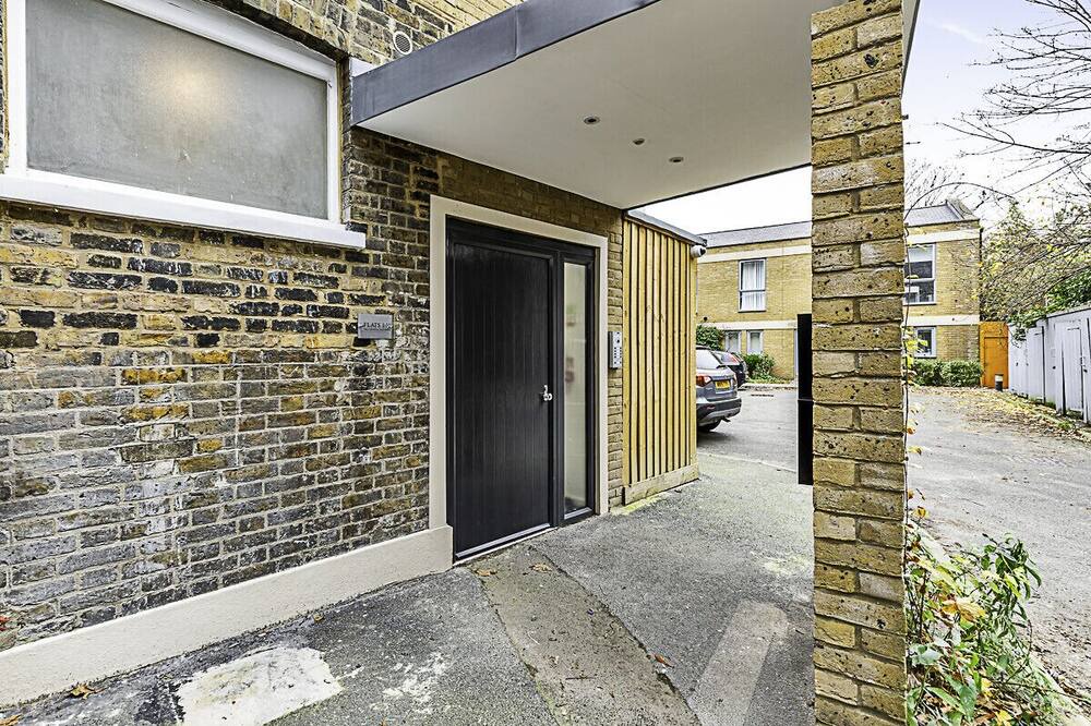 Photo of Outdoor in Turnham Green