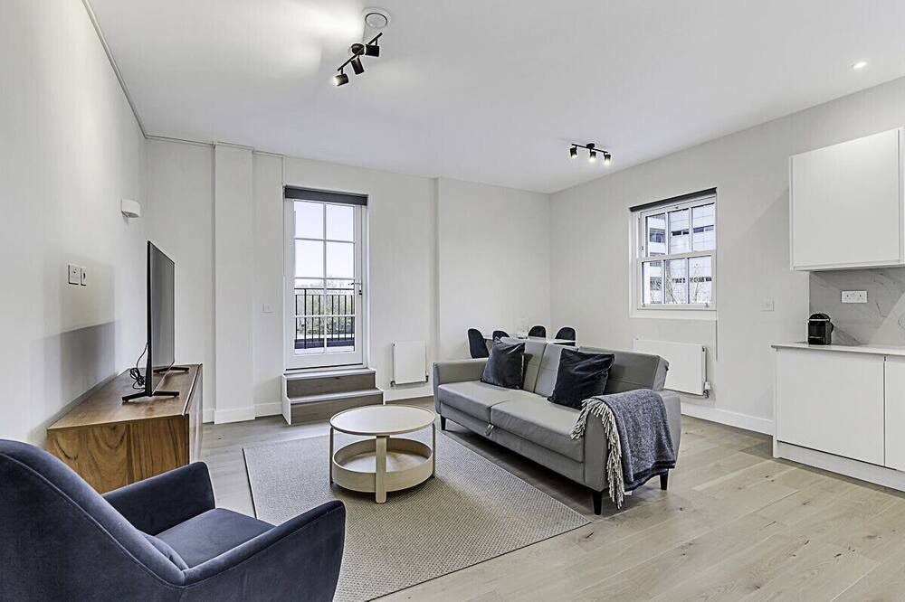 Photo of Livingroom in Turnham Green