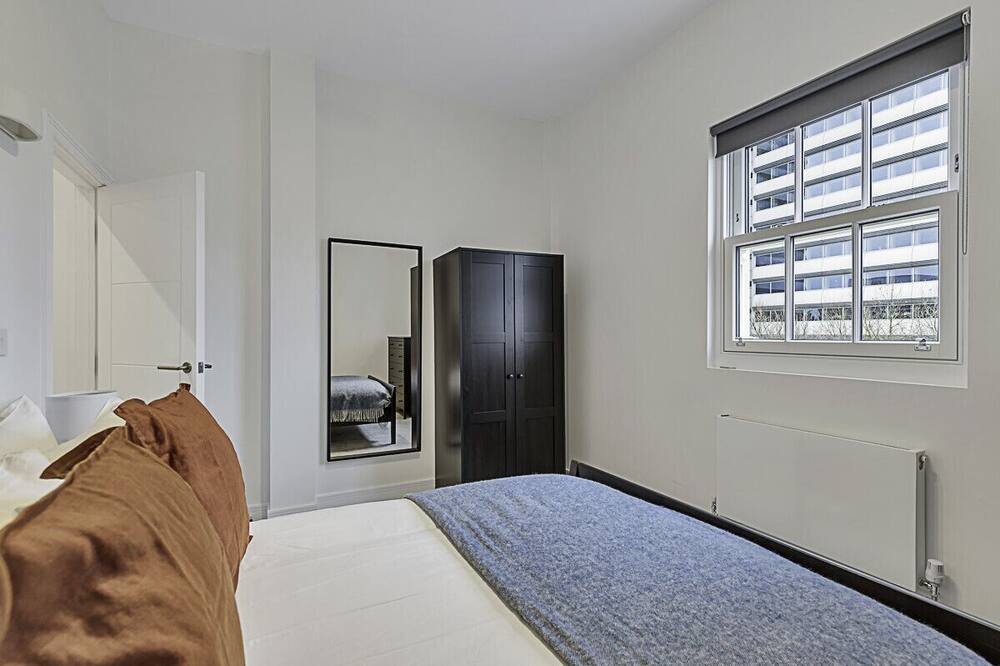 Photo of Bedroom in Turnham Green