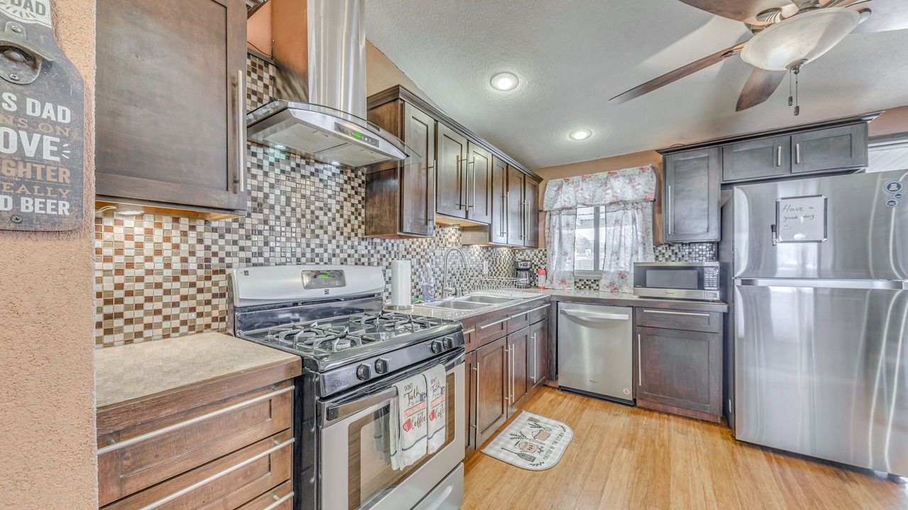Photo of Kitchen in Alamogordo