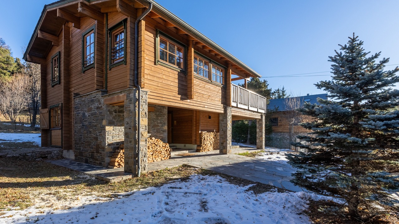 Photo of Outdoor in Superbolquere