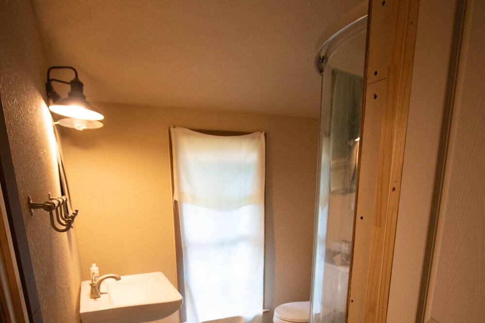 Photo of Bedroom in Plantersville