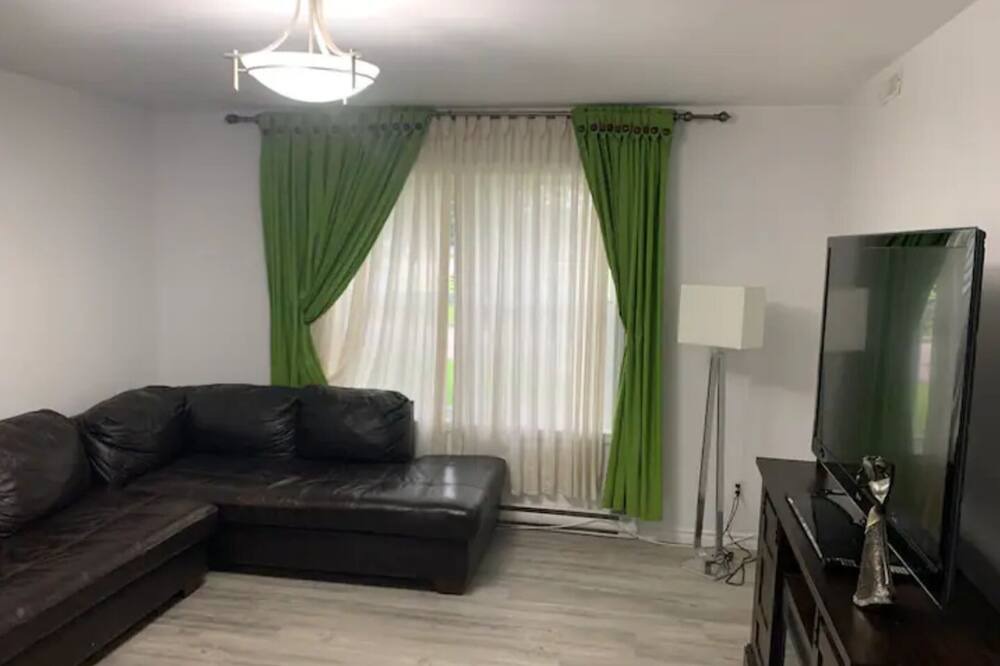 Photo of Livingroom in Brandon