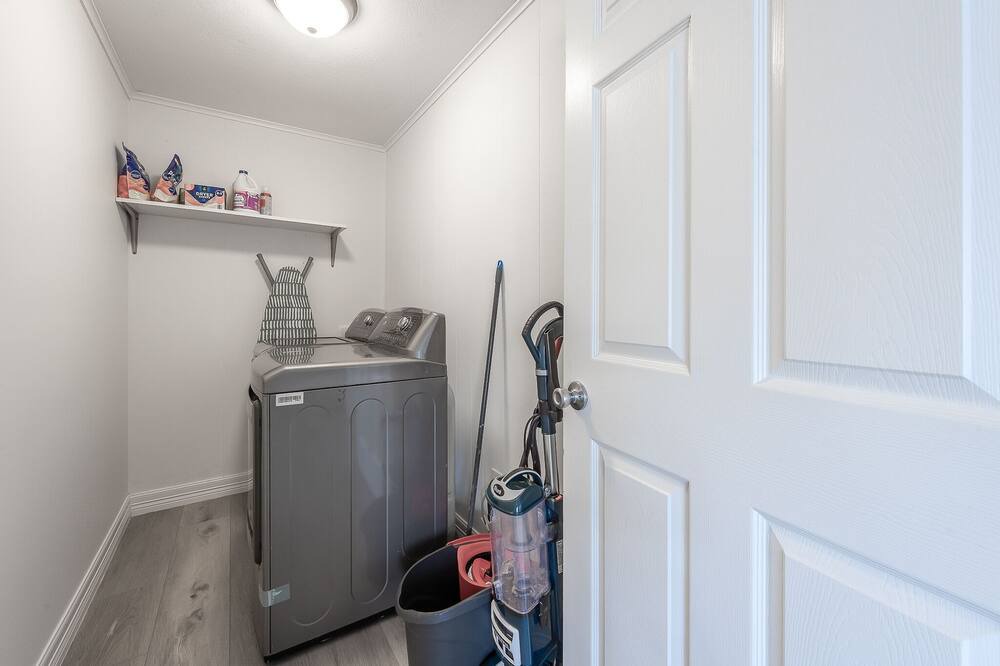 Photo of Bedroom in Groves