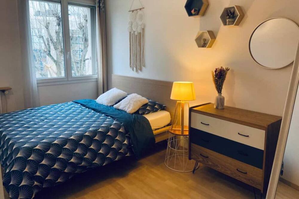 Photo of Bedroom in Louis Bertrand-Mirabeau-Semard