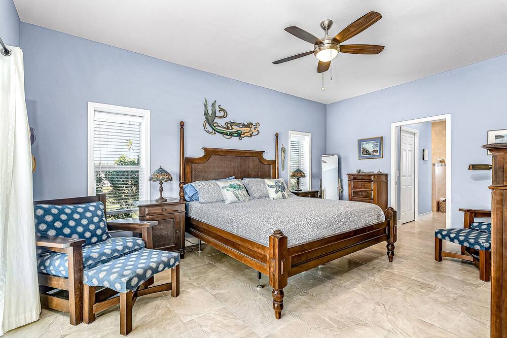 Photo of Others in Pine Island Center
