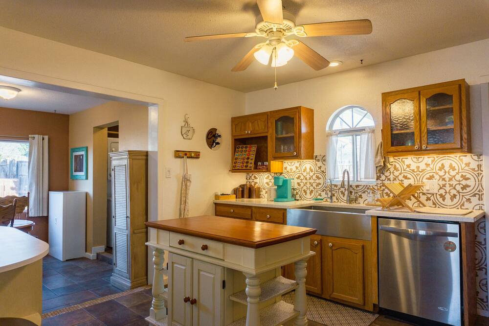 Photo of Kitchen in Alamogordo