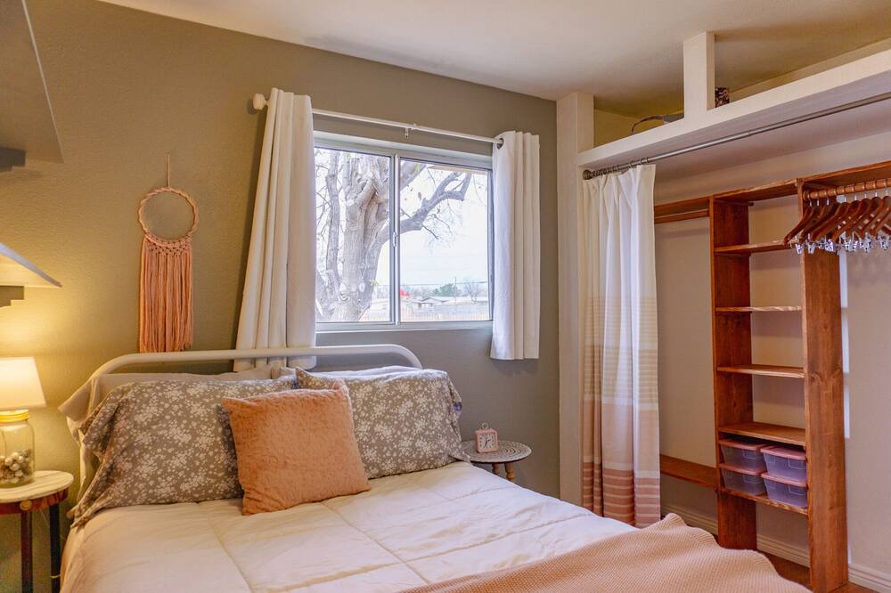 Photo of Bedroom in Alamogordo