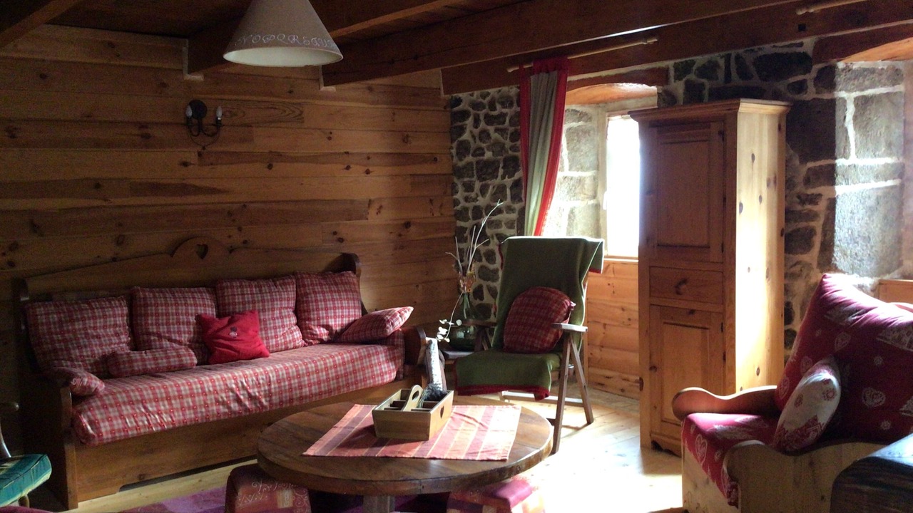 Photo of Others in Beauvene