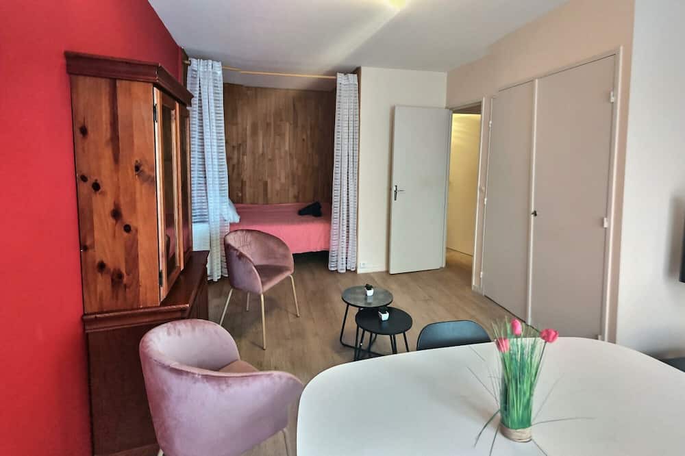 Photo of Bedroom in Evreux