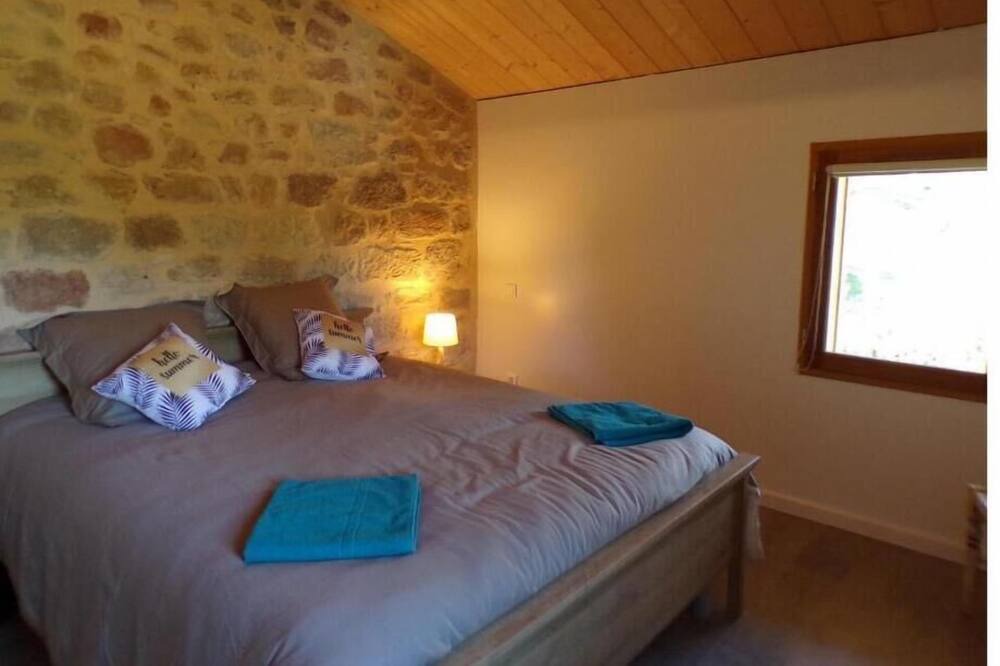 Photo of Bedroom in Cardaillac
