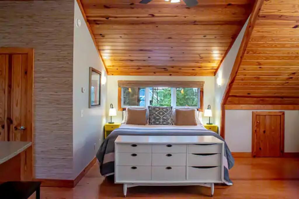 Photo of Bedroom in Shorewood-Tower Hills-Harbert