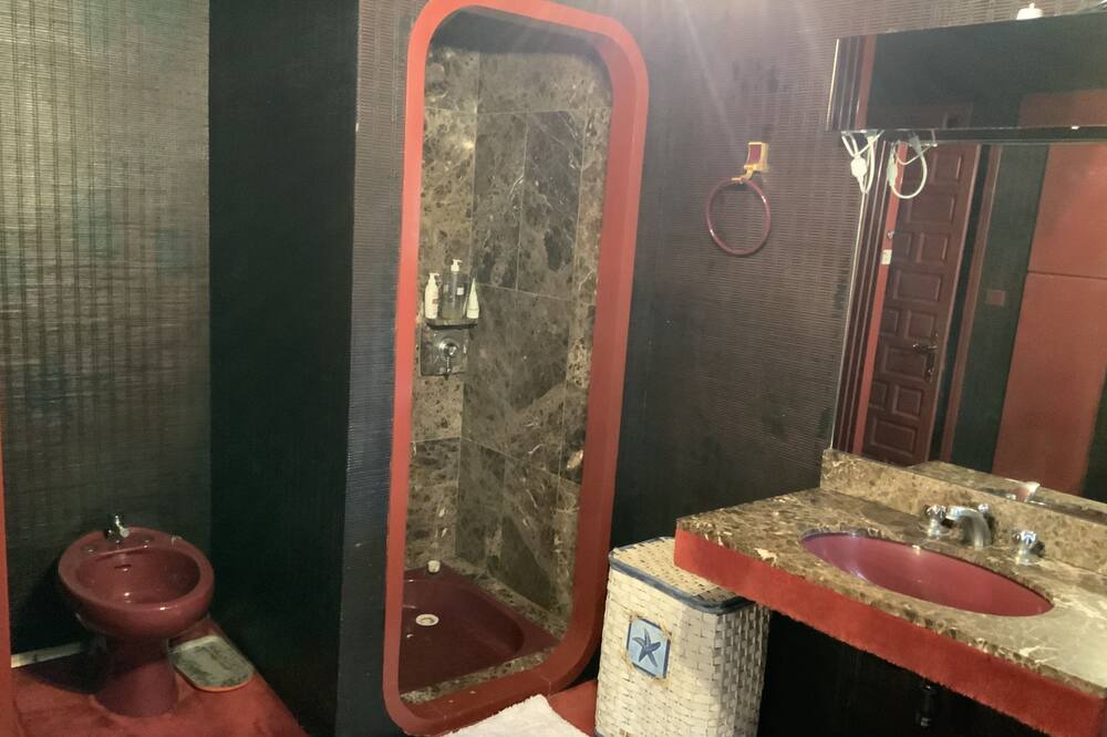 Photo of Bathroom in La Digne-d'Aval