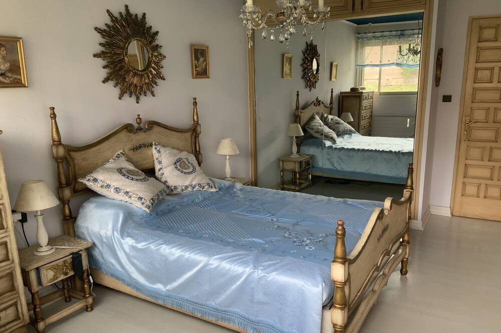 Photo of Bedroom in La Digne-d'Aval