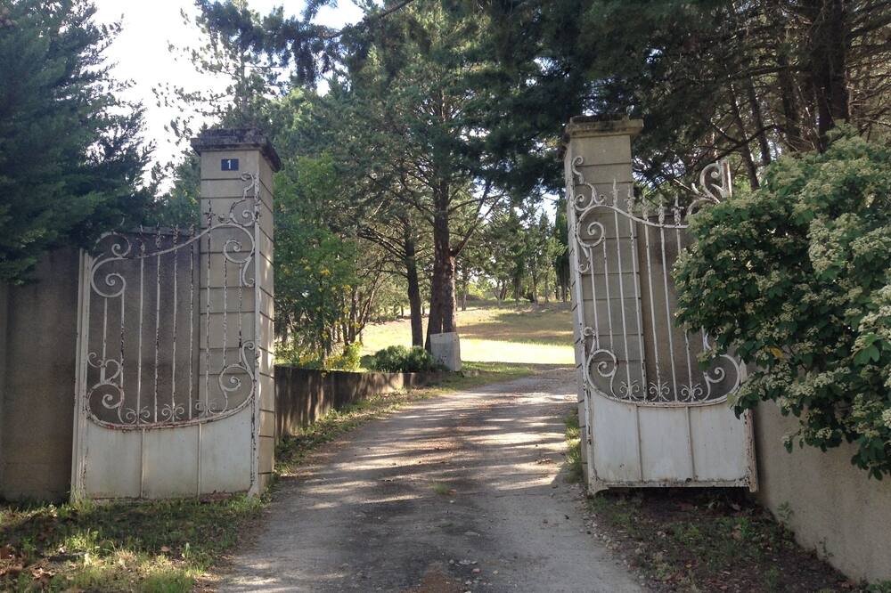 Photo of Outdoor in La Digne-d'Aval