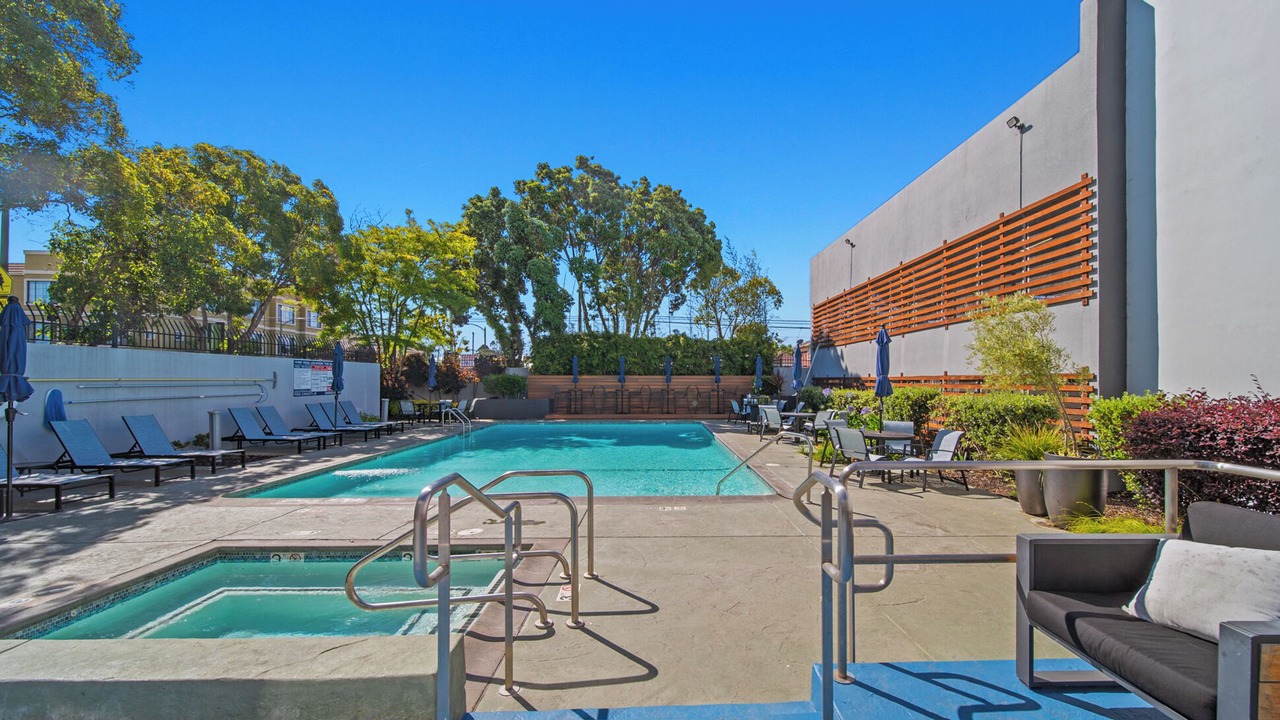 Photo of Outdoor in Oakland