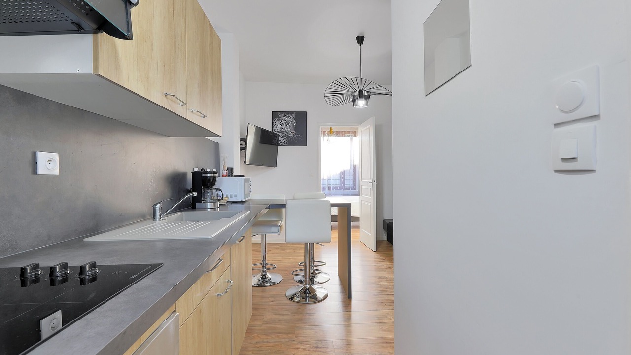 Photo of Kitchen in Lens