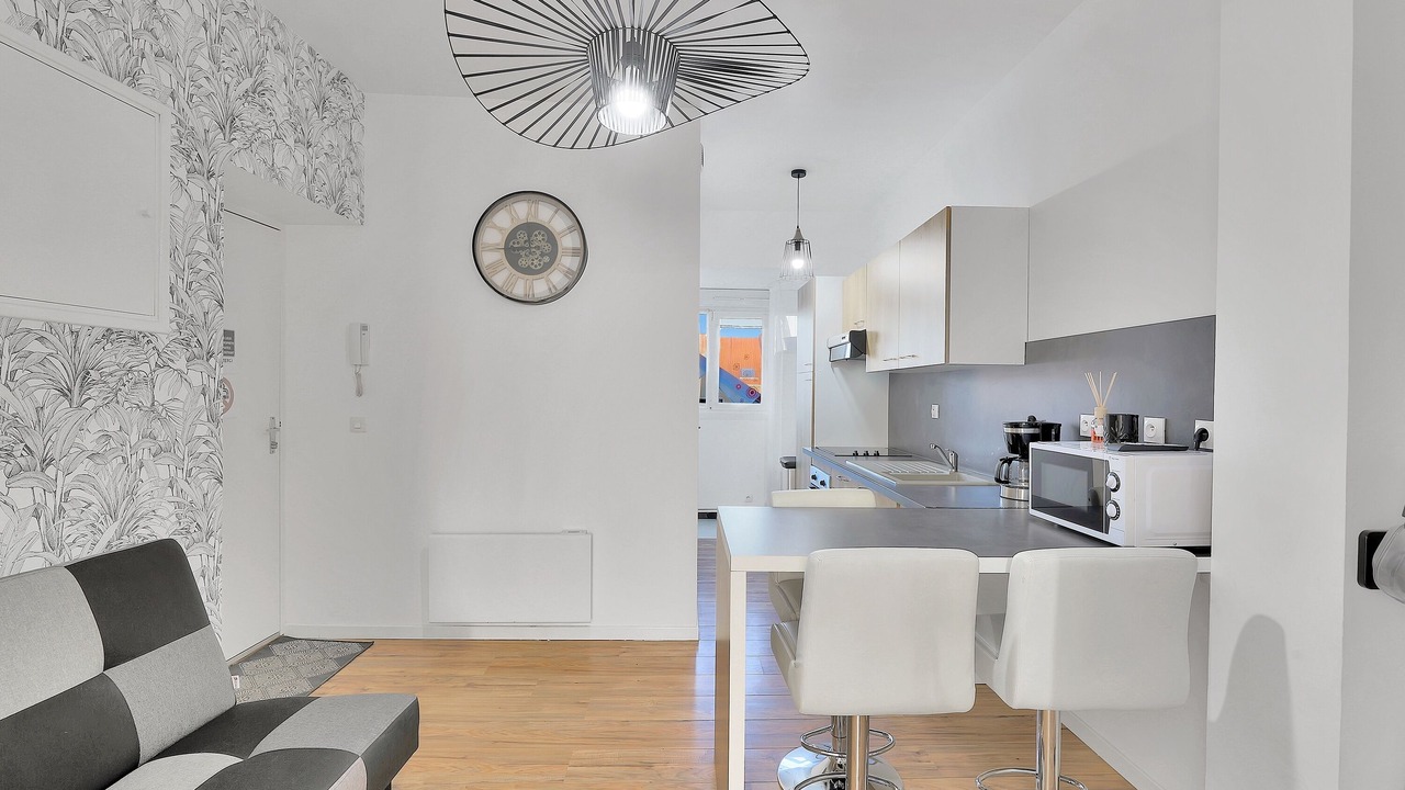 Photo of Others in Lens