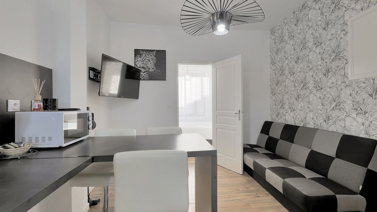 Photo of Others in Lens