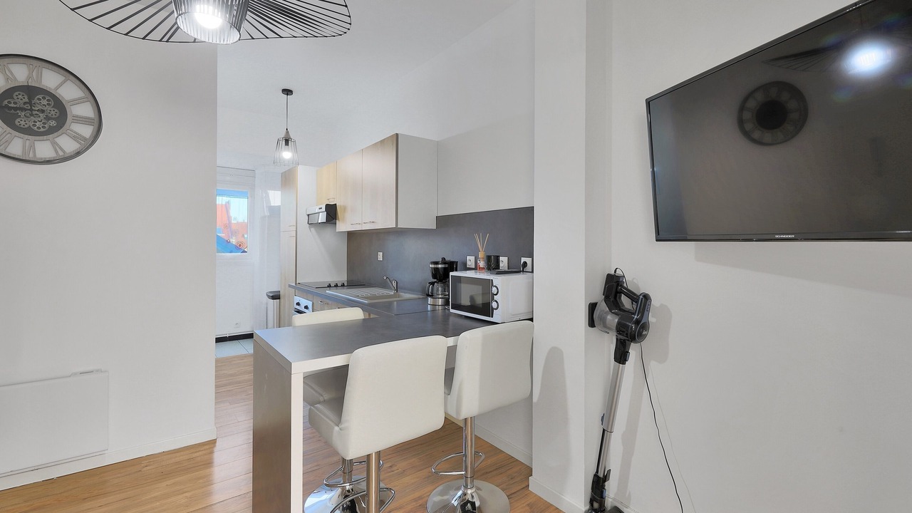 Photo of Kitchen in Lens