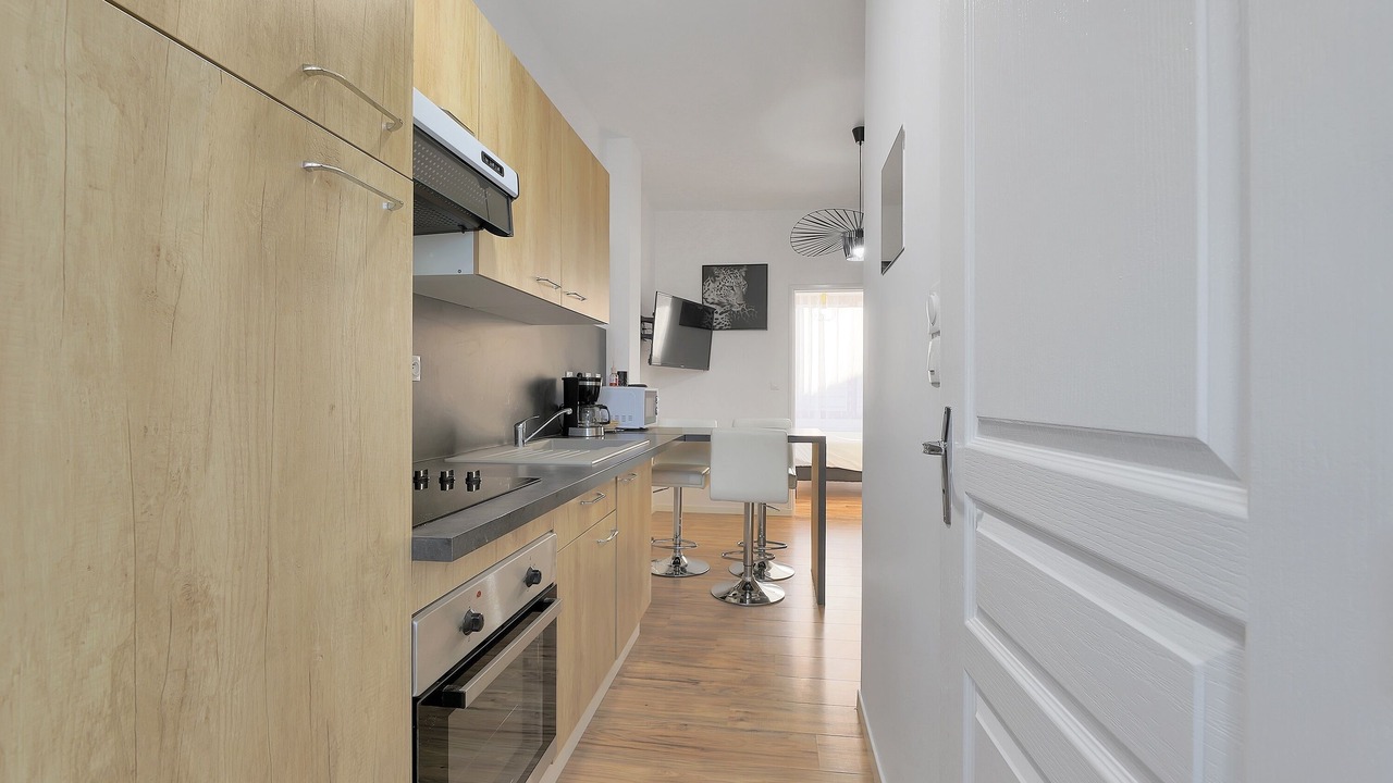 Photo of Kitchen in Lens