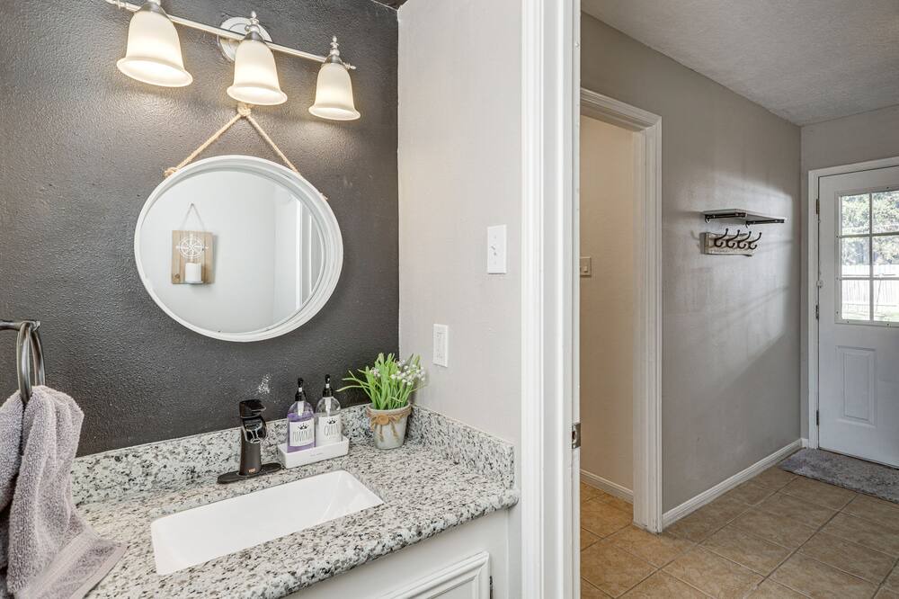 Photo of Bathroom in Klein