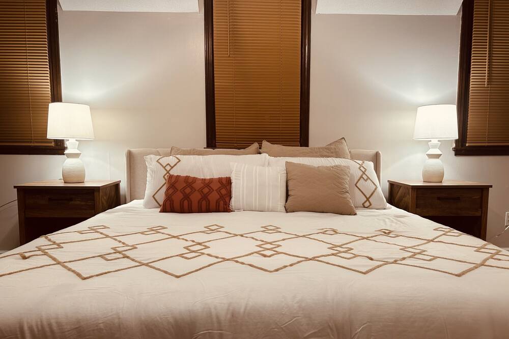 Photo of Bedroom in Topeka