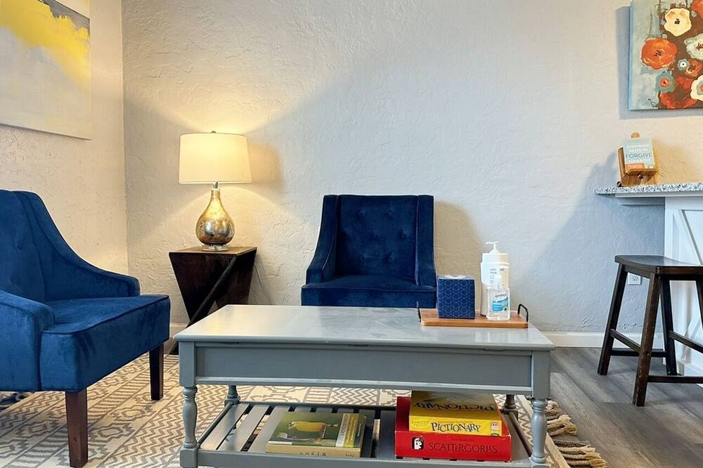 Photo of Livingroom in Central Oklahoma City