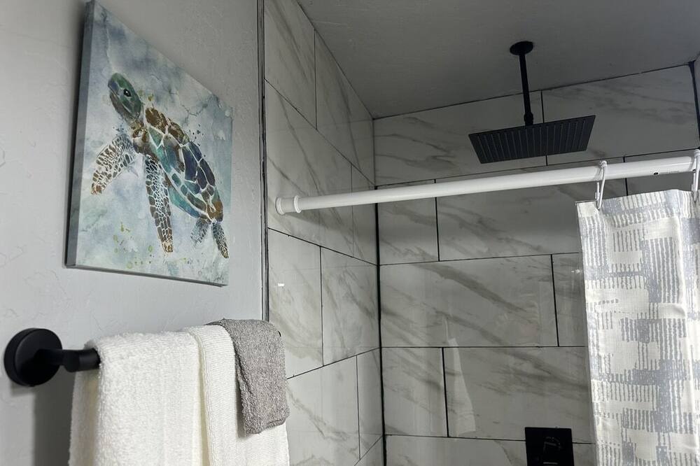 Photo of Bathroom in Central Oklahoma City