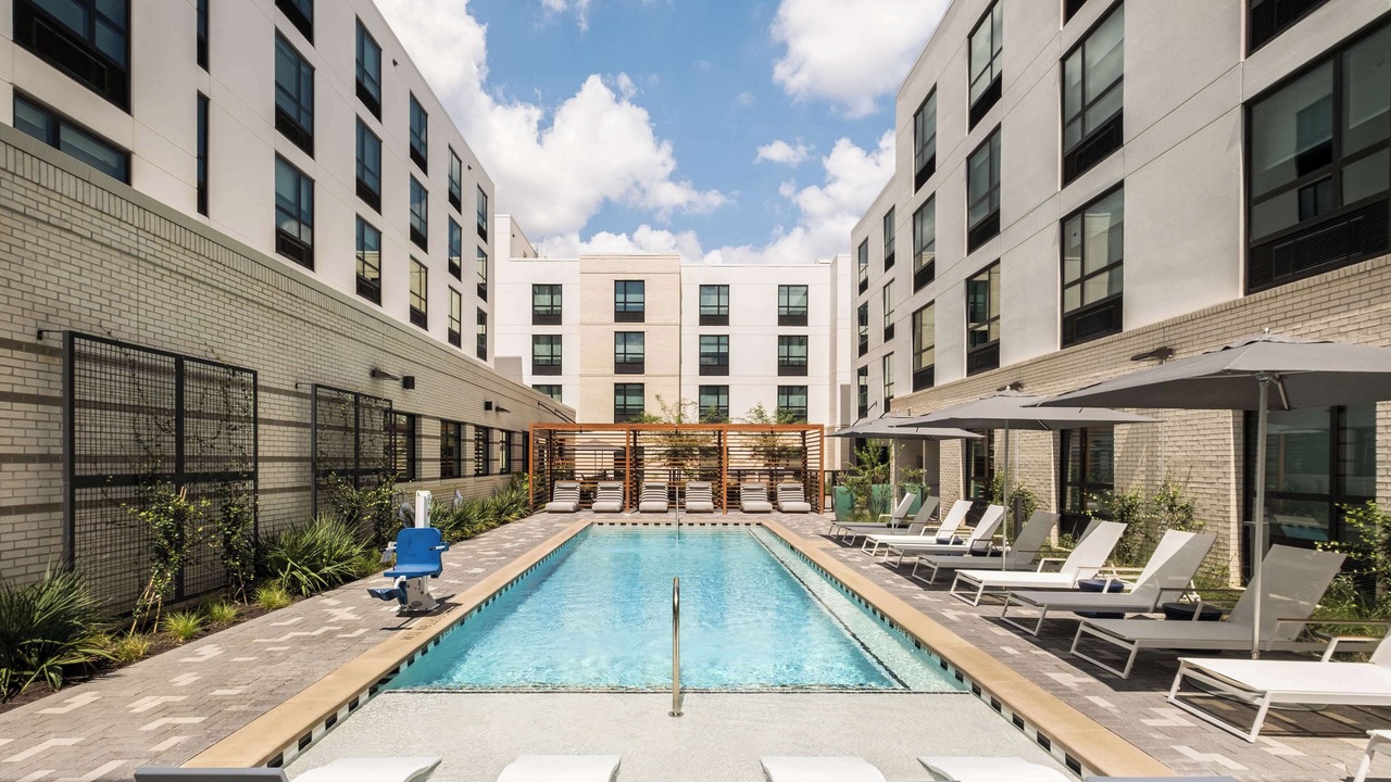 Photo of Outdoor in Holly