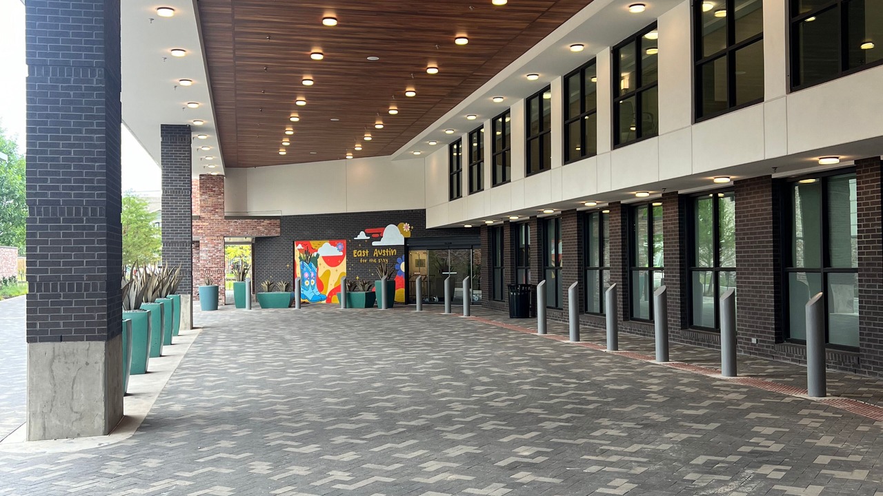 Photo of Outdoor in Holly