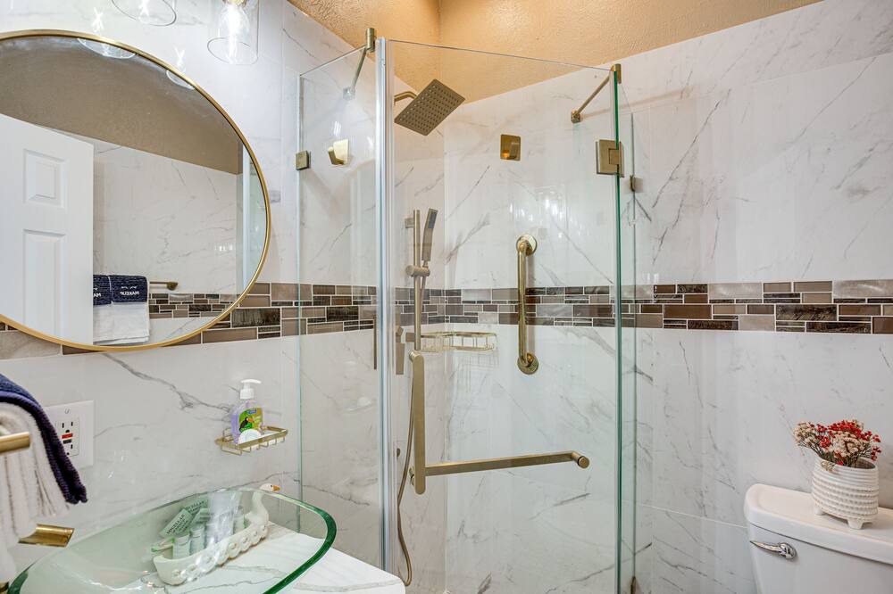 Photo of Bathroom in Leisure Land